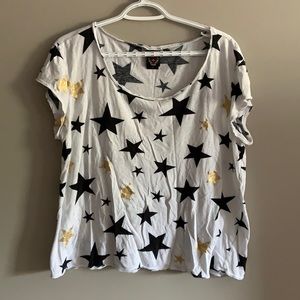 Rebel Wilson for Torrid star T-shirt